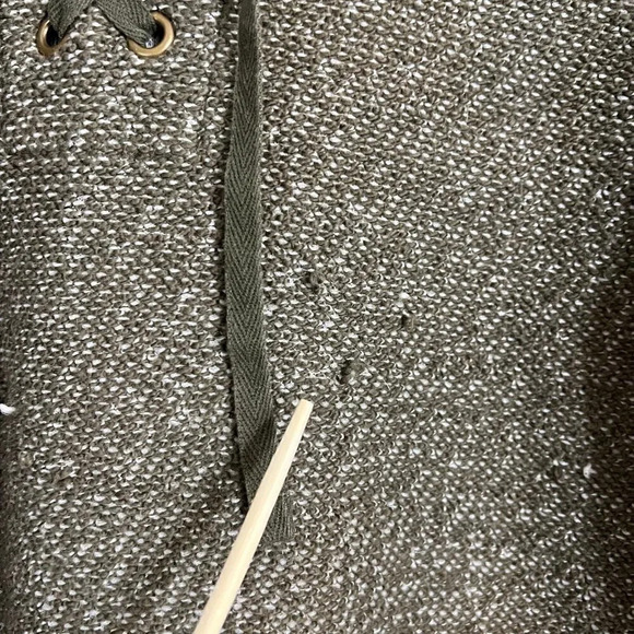 Lands End Dark Olive Green Knit Top Size Small Grommet Lace Up Chest Pullover - Picture 9 of 9